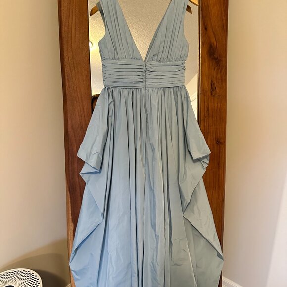 Bcbgmaxazria Phoenix V neck gown dream blue - Picture 5 of 6